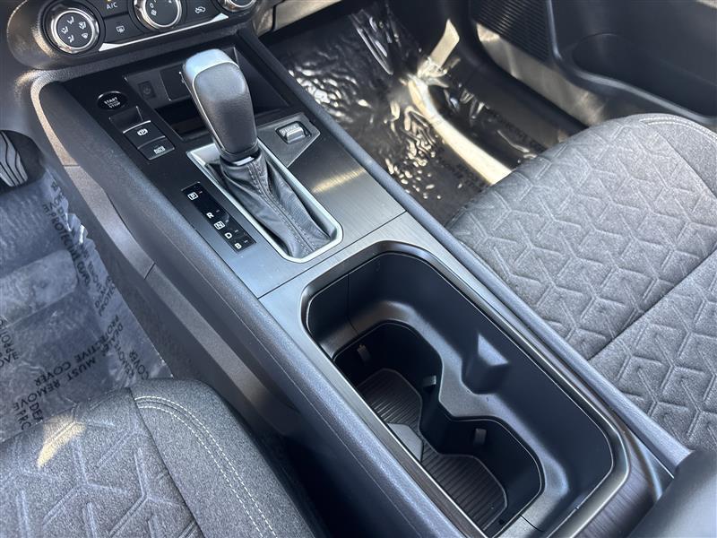 Nissan Kicks SV 2025