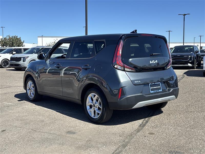 Kia Soul LX CVT 2023