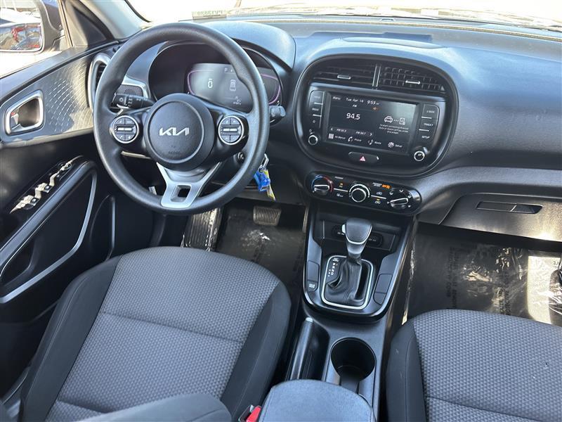 Kia Soul LX CVT 2023