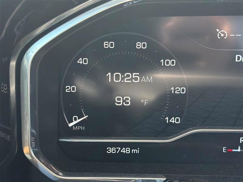 GMC Sierra 1500 SLT Crew Cab 4WD 2023