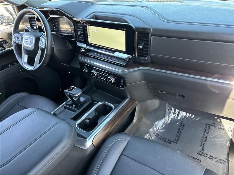 GMC Sierra 1500 SLT Crew Cab 4WD 2023