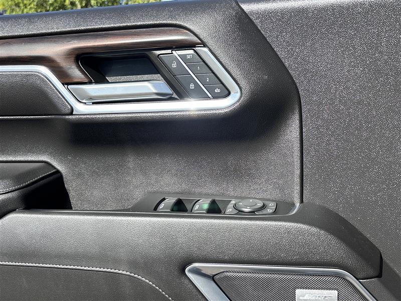 GMC Sierra 1500 SLT Crew Cab 4WD 2023