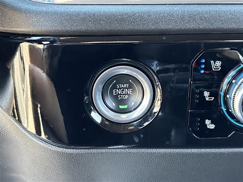 GMC Sierra 1500 SLT Crew Cab 4WD 2023