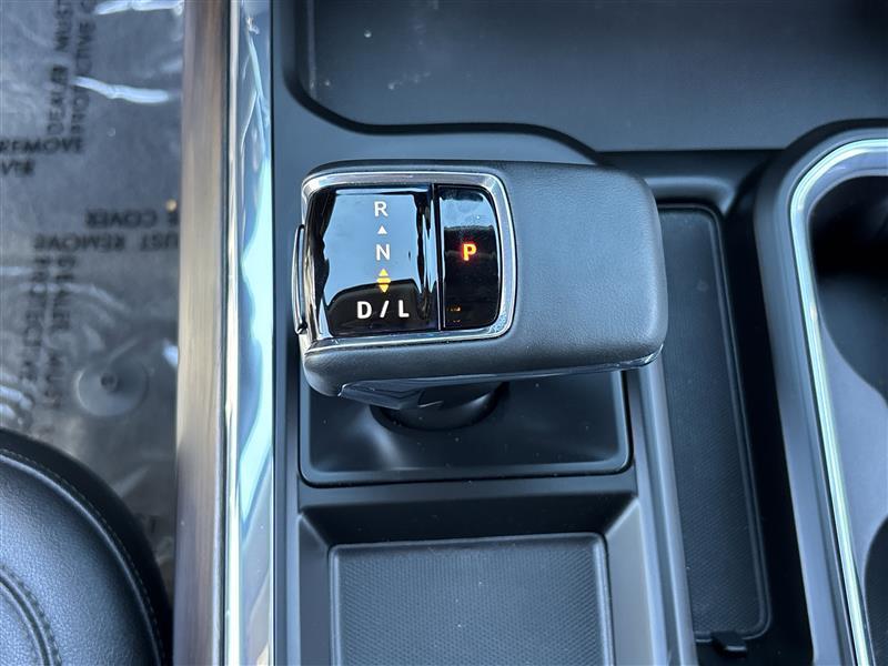 GMC Sierra 1500 SLT Crew Cab 4WD 2023