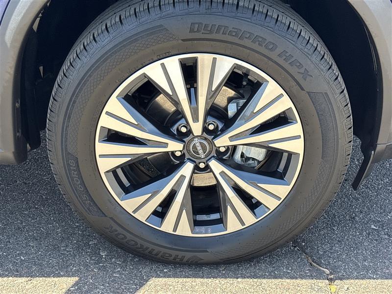 Nissan Rogue SV 2023