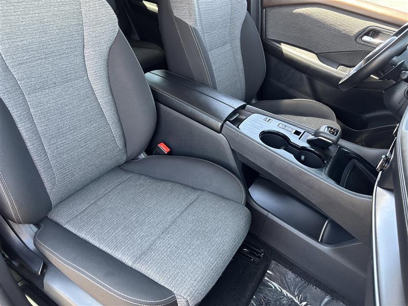 Nissan Rogue SV 2023