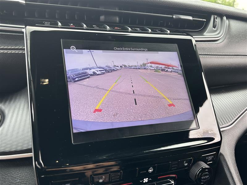 Jeep Grand Cherokee L Laredo 4WD 2023