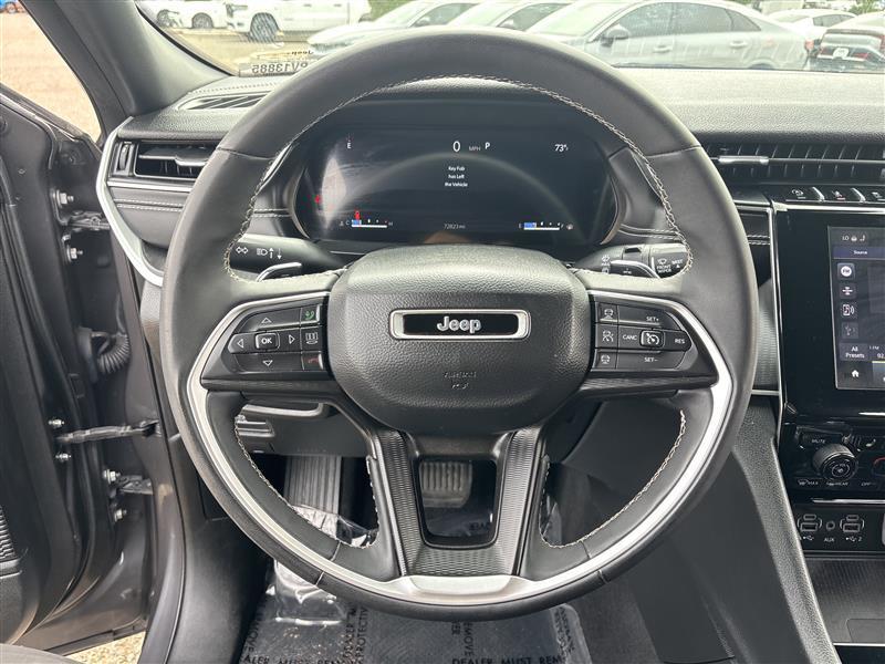 Jeep Grand Cherokee L Laredo 4WD 2023