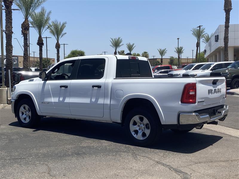 RAM 1500 Big Horn Crew Cab SWB 4WD 2025