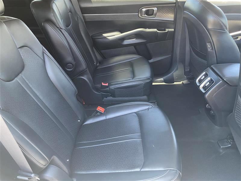 Kia Sorento Hybrid EX AWD 2023