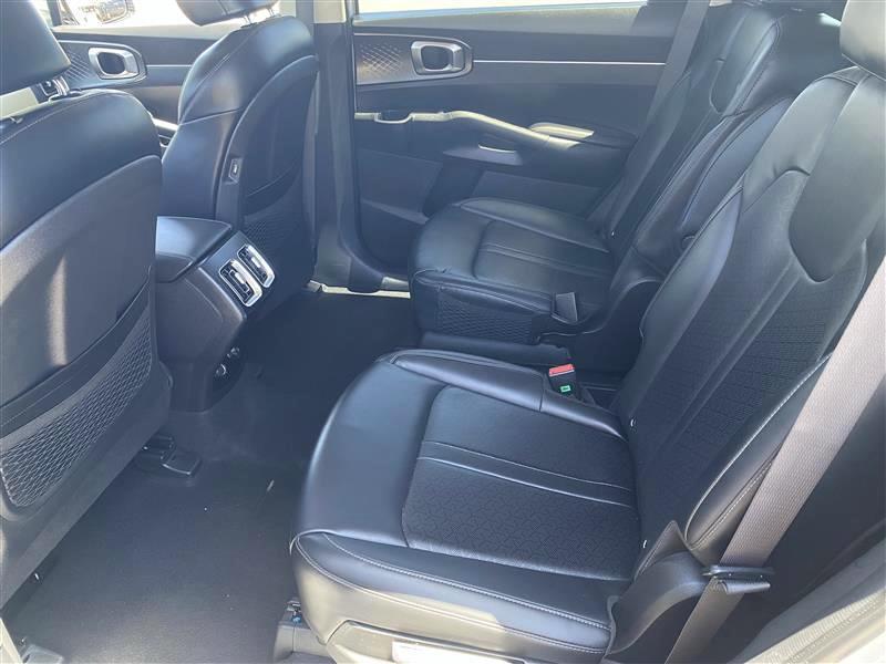 Kia Sorento Hybrid EX AWD 2023