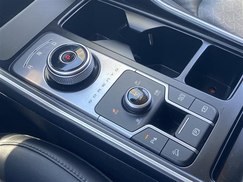 Kia Sorento Hybrid EX AWD 2023