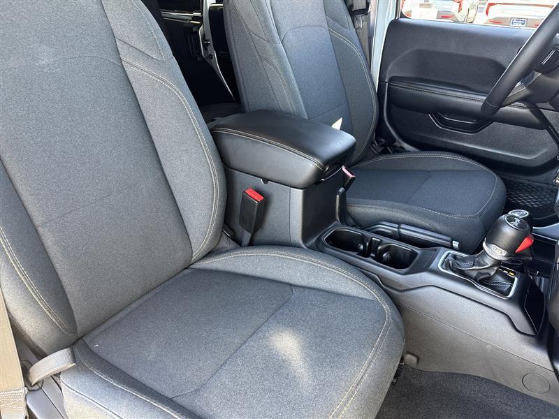 Jeep Wrangler Sahara 2024