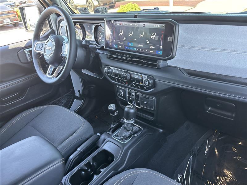 Jeep Wrangler Sahara 2024