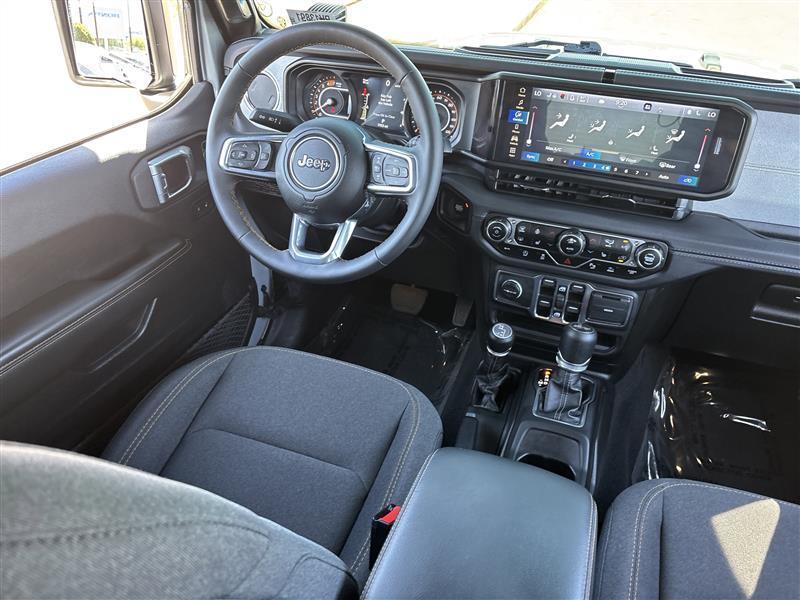 Jeep Wrangler Sahara 2024