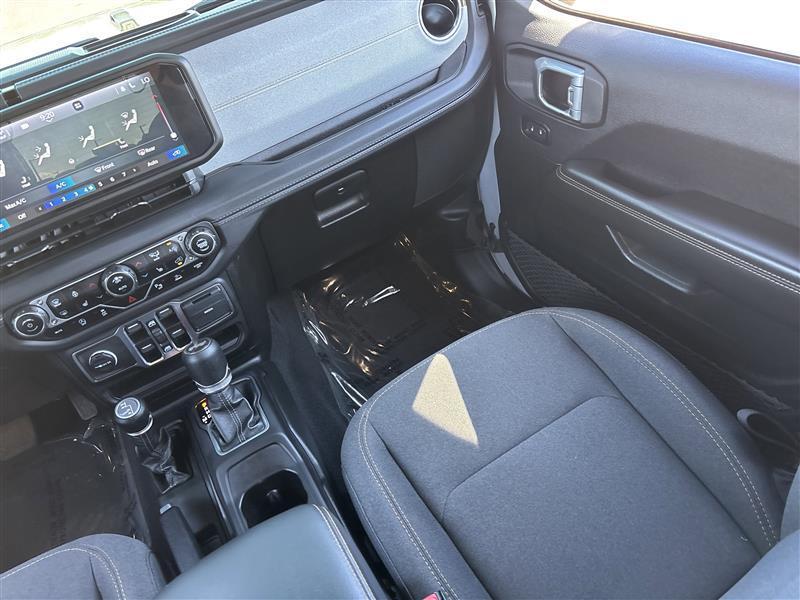 Jeep Wrangler Sahara 2024