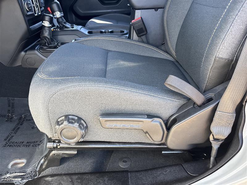 Jeep Wrangler Sahara 2024