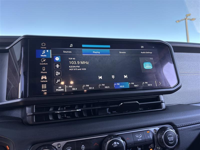 Jeep Wrangler Sahara 2024