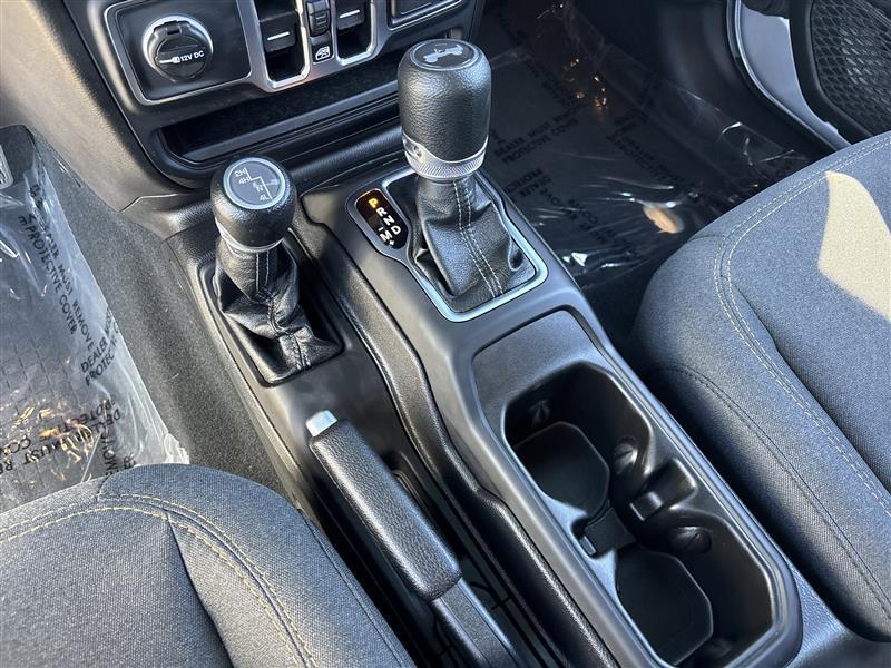 Jeep Wrangler Sahara 2024