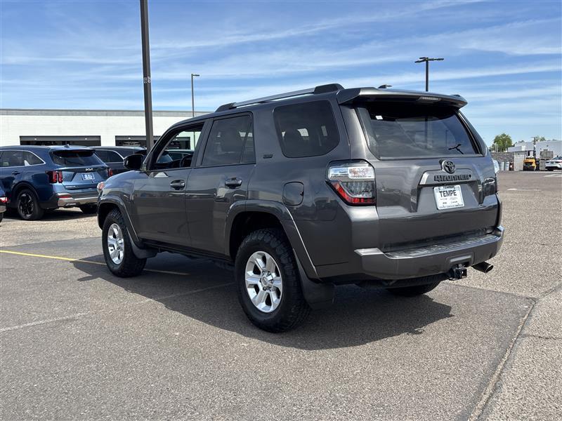 Toyota 4Runner SR5 2WD 2019
