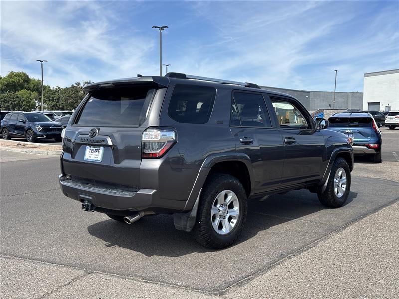 Toyota 4Runner SR5 2WD 2019