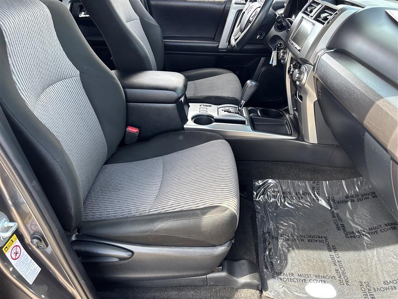 Toyota 4Runner SR5 2WD 2019