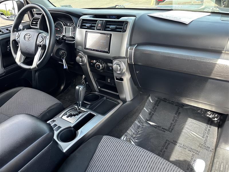 Toyota 4Runner SR5 2WD 2019