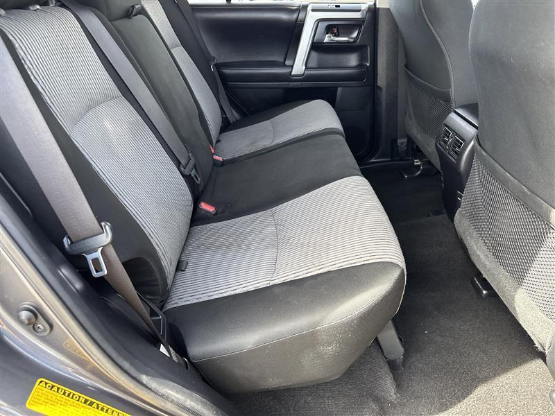 Toyota 4Runner SR5 2WD 2019