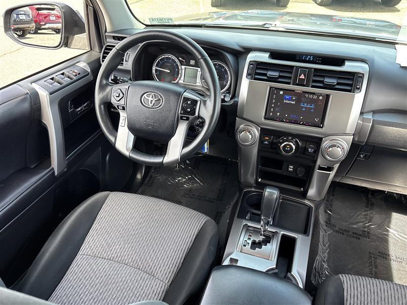 Toyota 4Runner SR5 2WD 2019