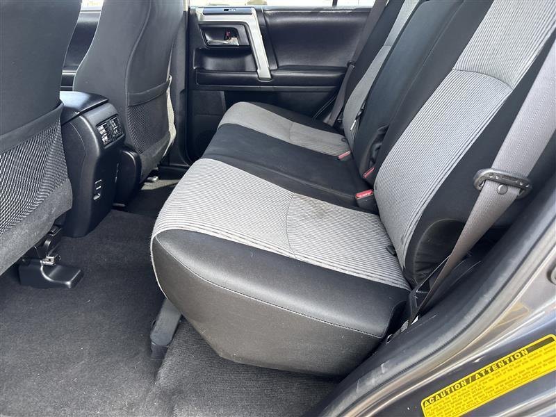 Toyota 4Runner SR5 2WD 2019