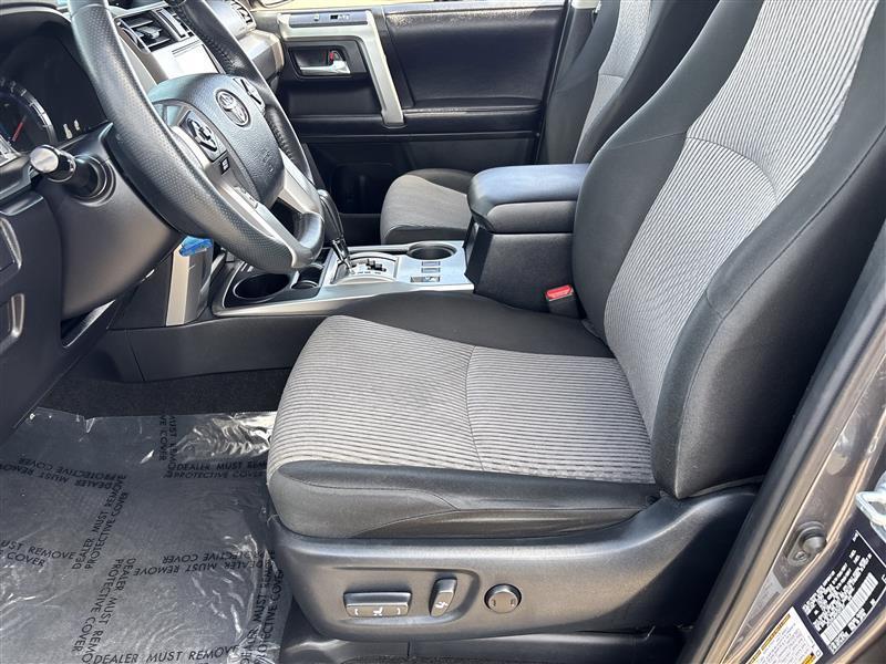 Toyota 4Runner SR5 2WD 2019