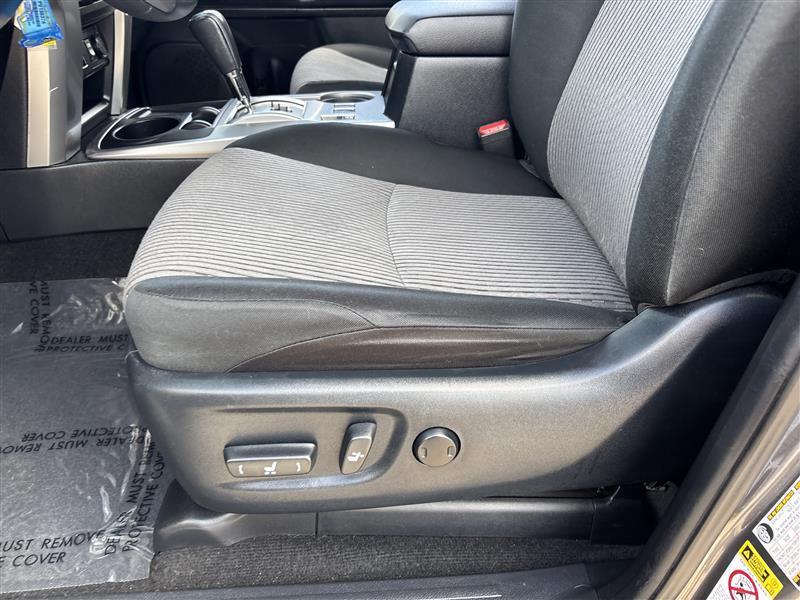 Toyota 4Runner SR5 2WD 2019