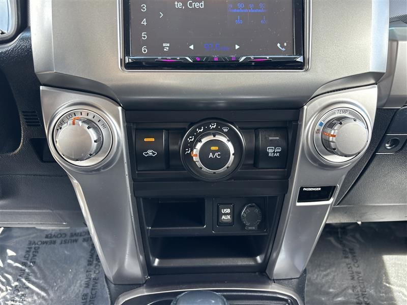 Toyota 4Runner SR5 2WD 2019