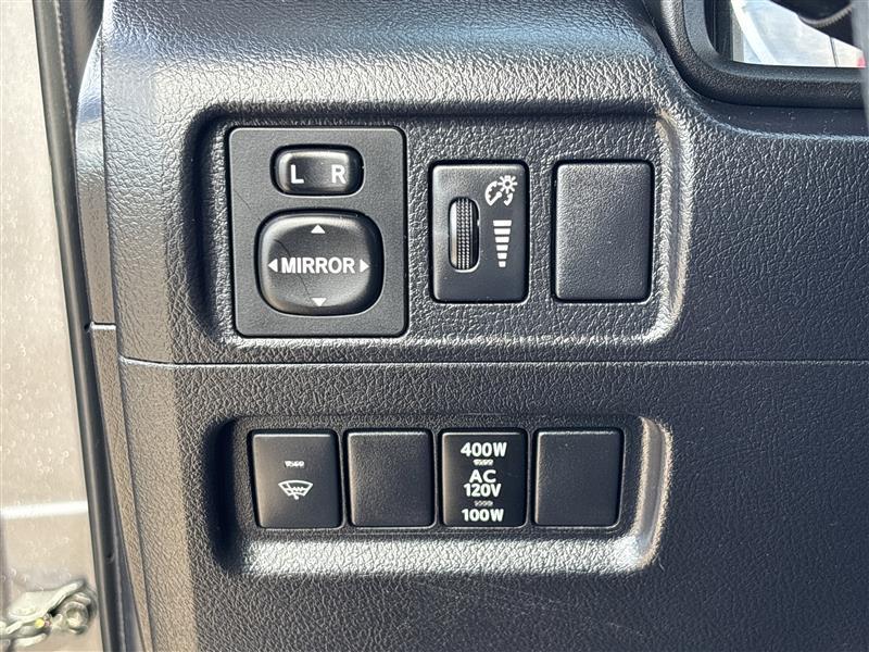 Toyota 4Runner SR5 2WD 2019