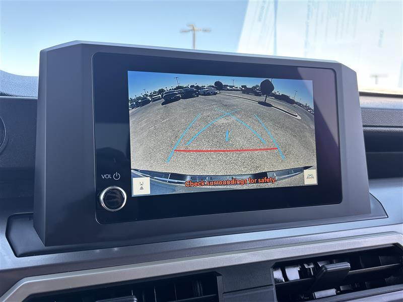 Toyota Tacoma 2WD  2025