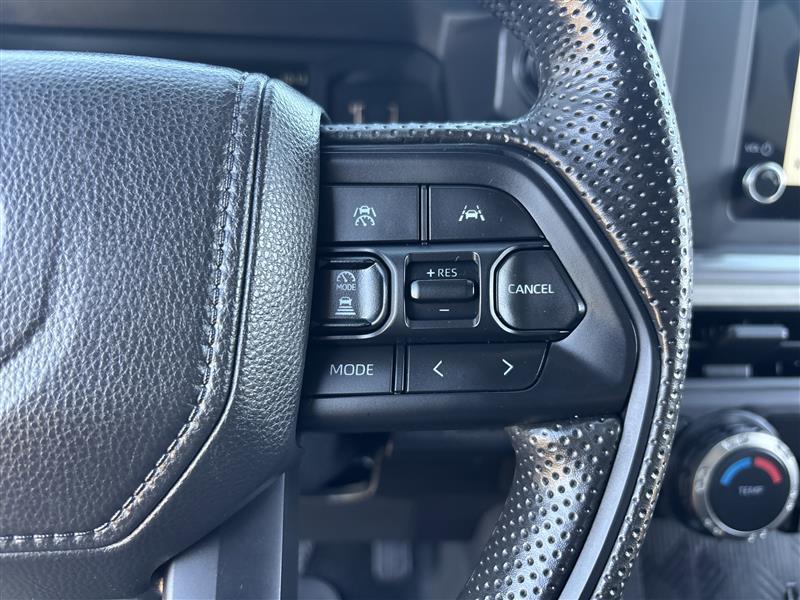 Toyota Tacoma 2WD  2025