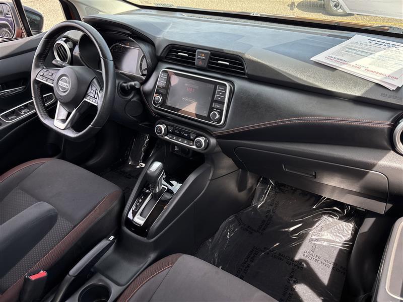 Nissan Versa SR 2020