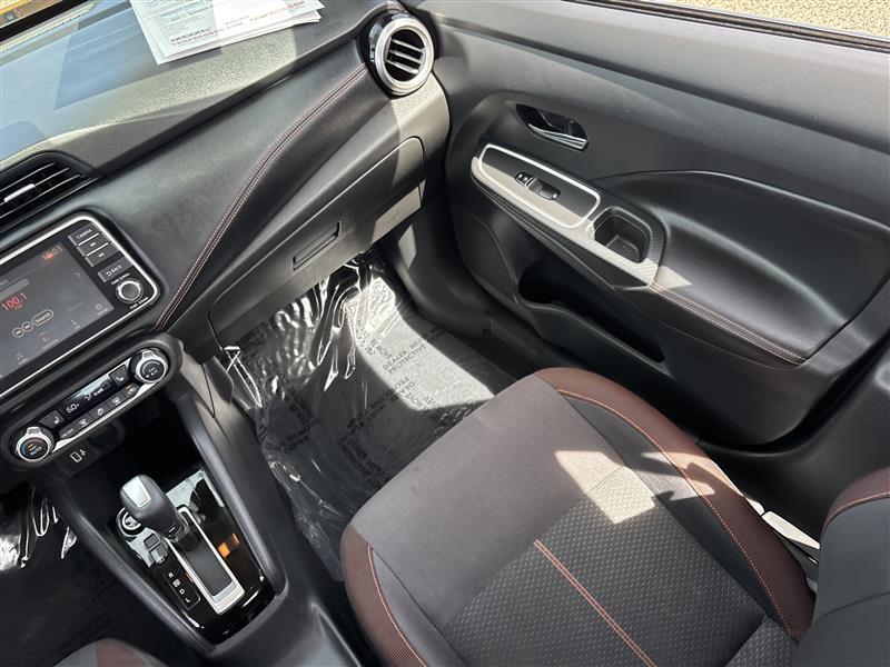 Nissan Versa SR 2020