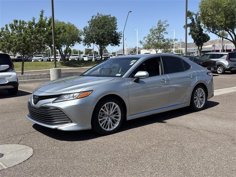 Toyota Camry  2018
