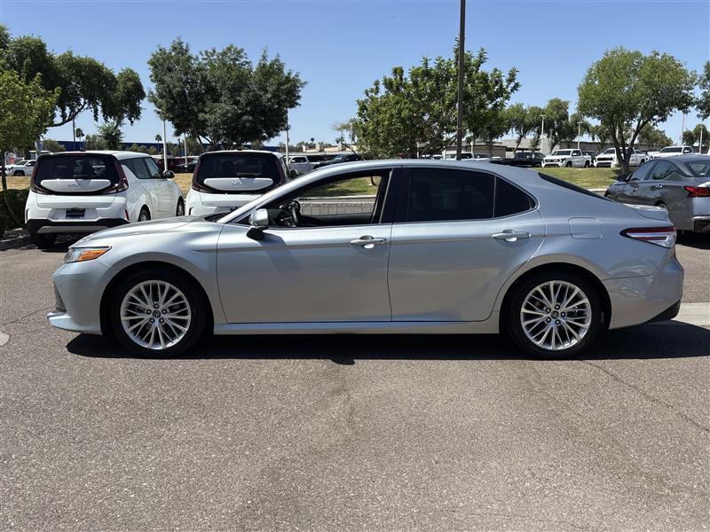 Toyota Camry  2018