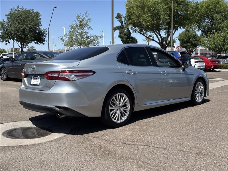 Toyota Camry  2018
