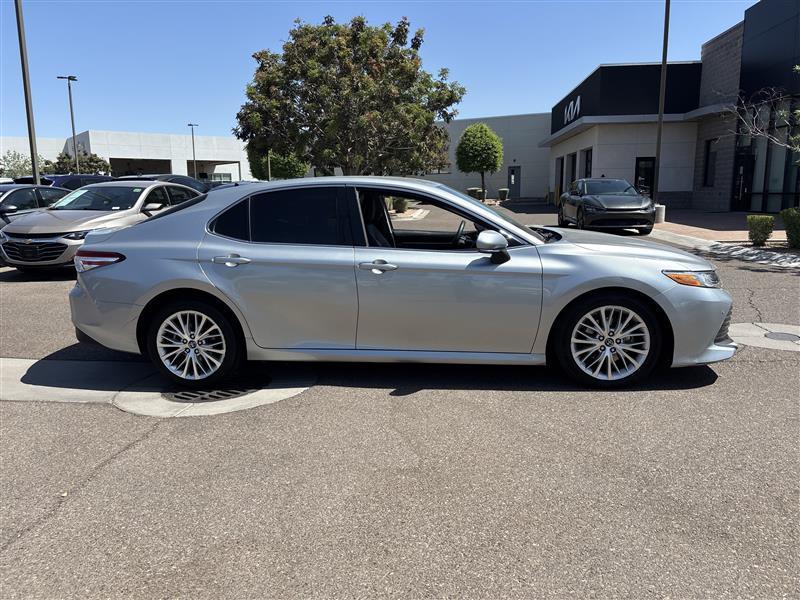 Toyota Camry  2018