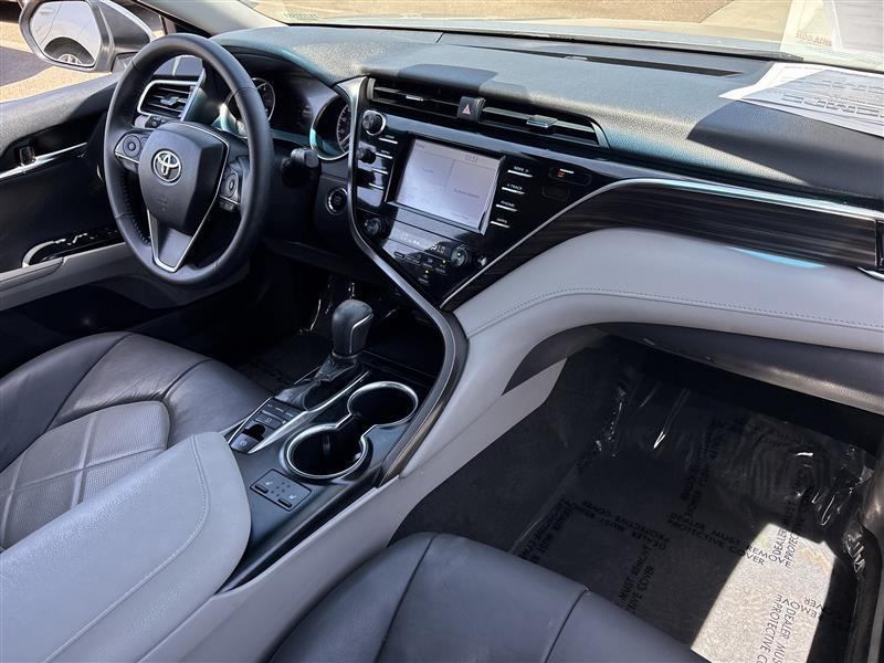 Toyota Camry  2018