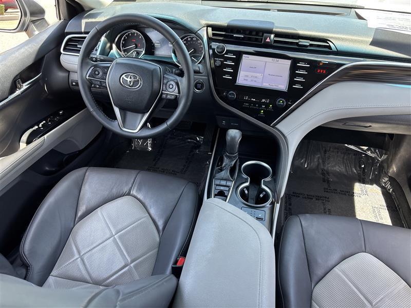 Toyota Camry  2018