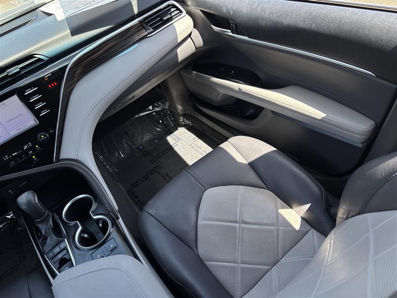 Toyota Camry  2018