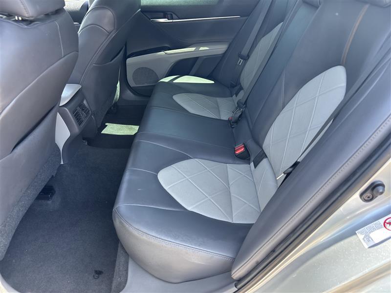 Toyota Camry  2018