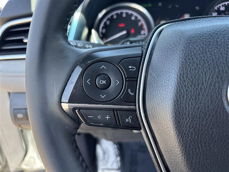 Toyota Camry  2018