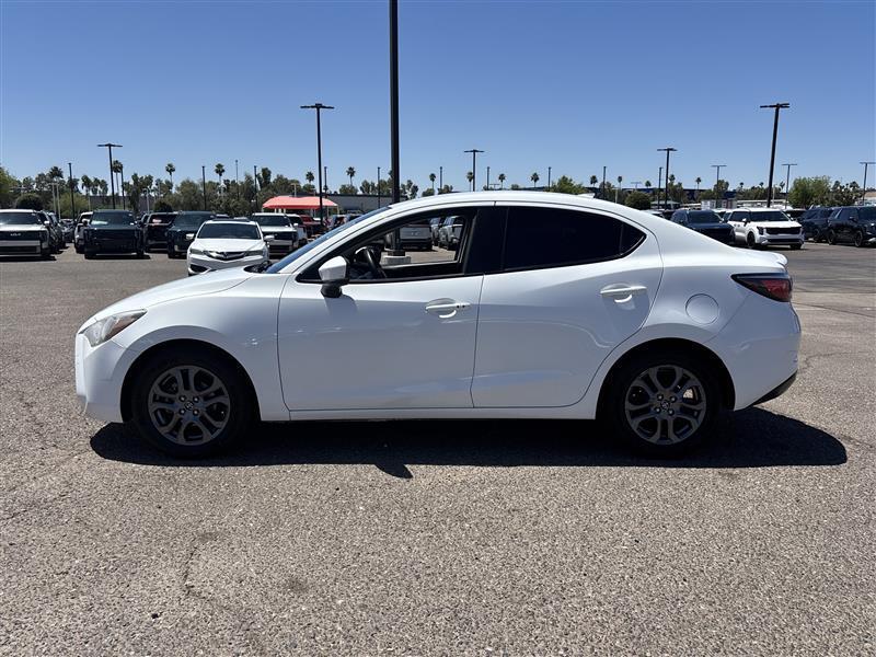 Toyota Yaris iA 6A 2019