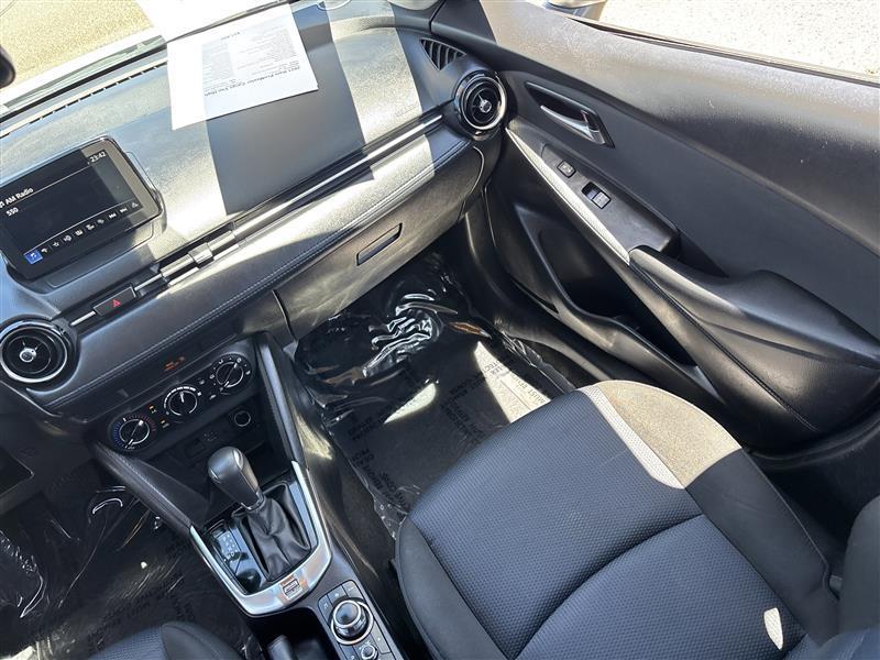 Toyota Yaris iA 6A 2019