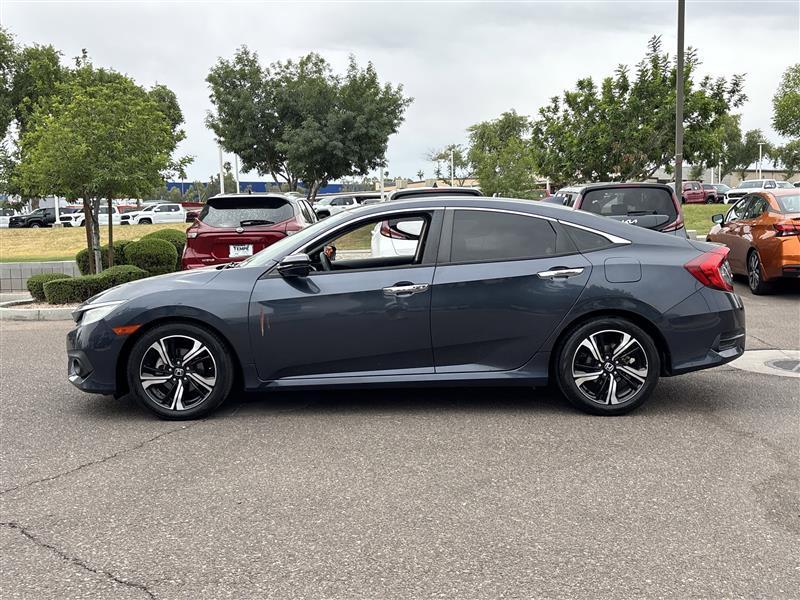 Honda Civic Touring Sedan CVT 2016